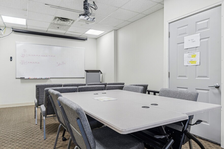 More Photos Of 1751 State Route 17A, Florida Industrial For Lease