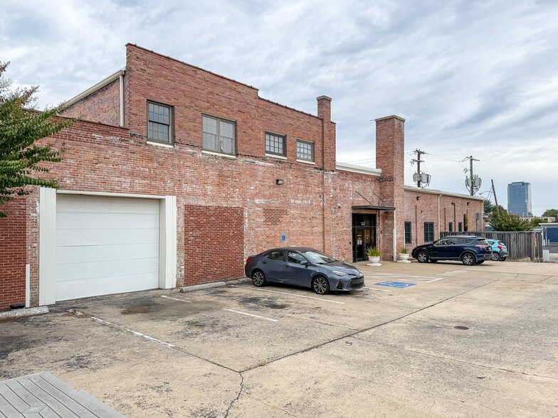 More Photos Of 1115 W 3rd St, Little Rock Office For Sale