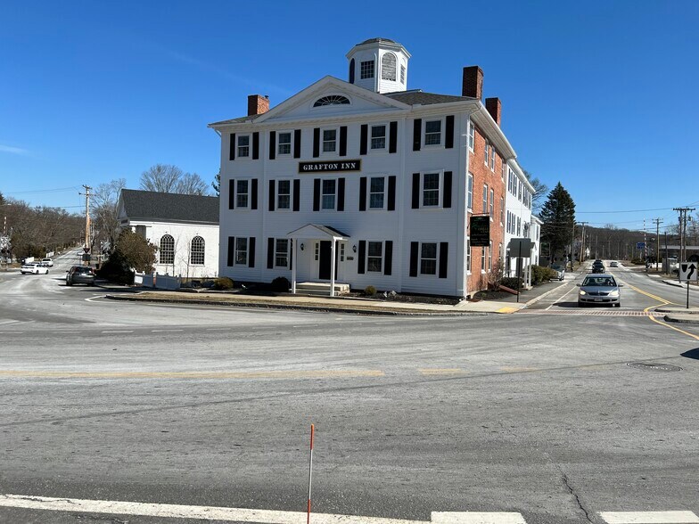 Primary Photo Of 25 Grafton, Grafton Restaurant For Sale