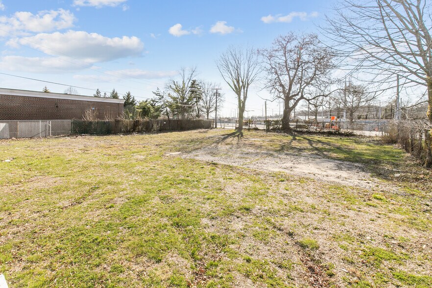 More Photos Of 1291 New York Ave, Huntington Station Land For Sale