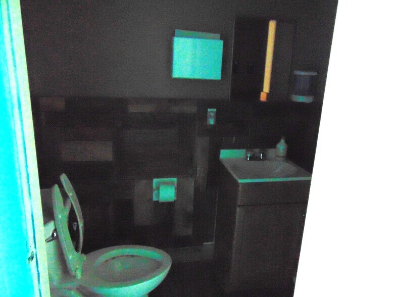 More Photos Of 32a Old Matawan Rd, Old Bridge Storefront Retail Office For Lease