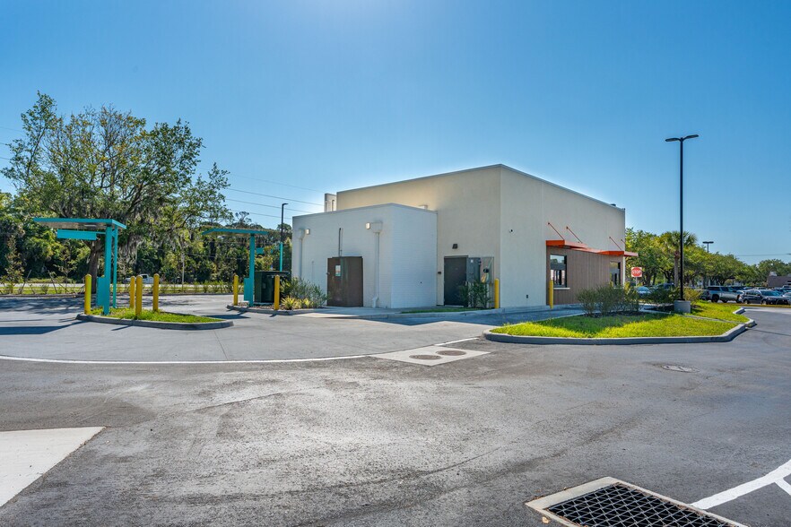 More Photos Of 2900 S Ridgewood Ave, Edgewater Specialty For Lease