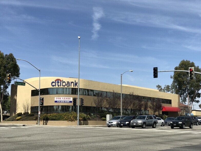 Primary Photo Of 2700-2750 Pacific Coast Hwy, Torrance Unknown For Lease