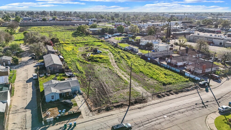 More Photos Of 716 N Filbert St, Stockton Land For Sale