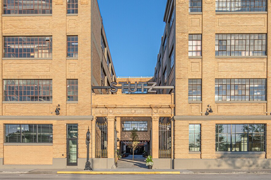 More Photos Of 1020-1090 N Capitol Ave, Indianapolis Loft Creative Space For Lease