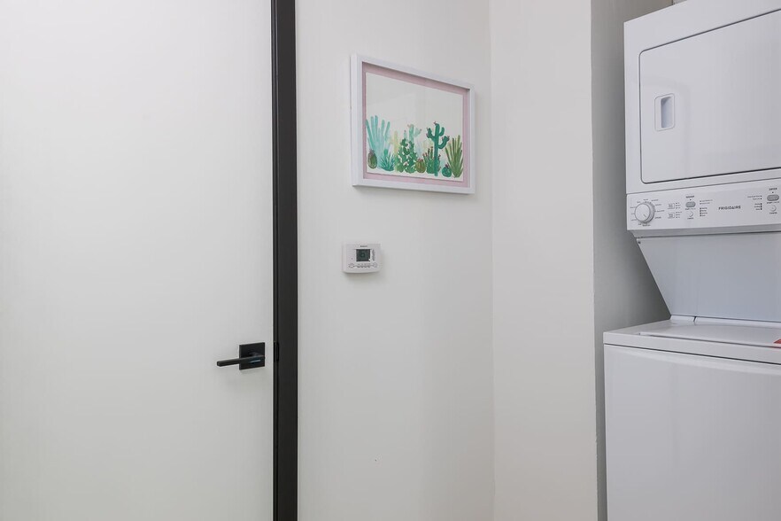 More Photos Of 262 N Los Robles Ave, Pasadena Apartments For Sale