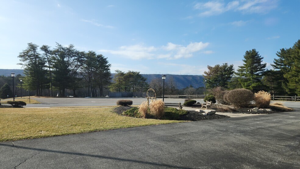 More Photos Of 2230 Fireline Rd, Palmerton Restaurant For Sale