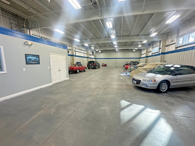 More Photos Of 1641 Portland Rd, Arundel Warehouse For Lease