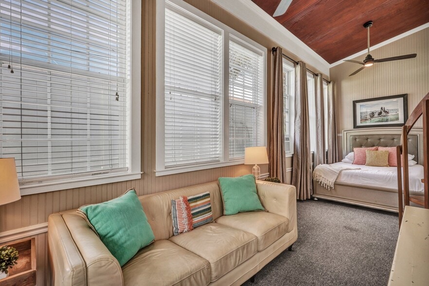 More Photos Of 24 Van Horne Ave, Tybee Island Hospitality For Sale