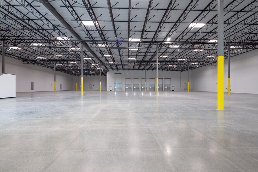 More Photos Of 18001 Main St, Carson Manufacturing For Lease