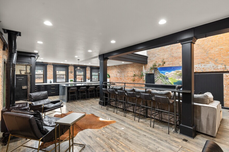 More Photos Of 30-50 2nd St E, Kalispell Office Residential For Sale