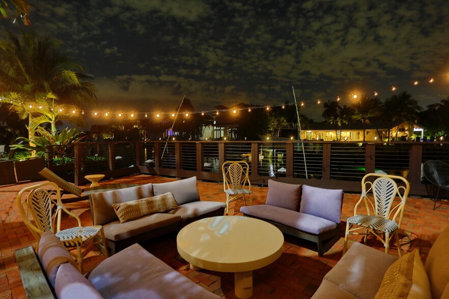 More Photos Of 1121 Bel Air Dr, Highland Beach Apartments For Sale