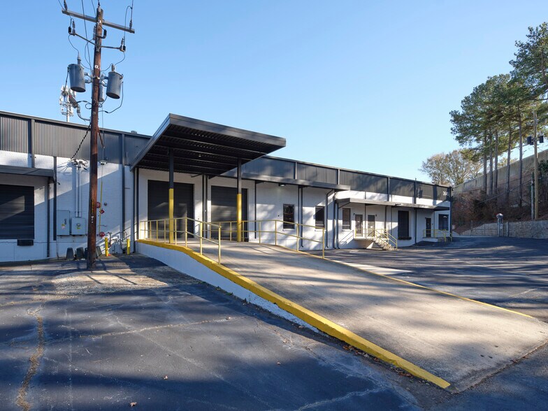 More Photos Of 3645 Oakcliff Rd, Doraville Warehouse For Lease