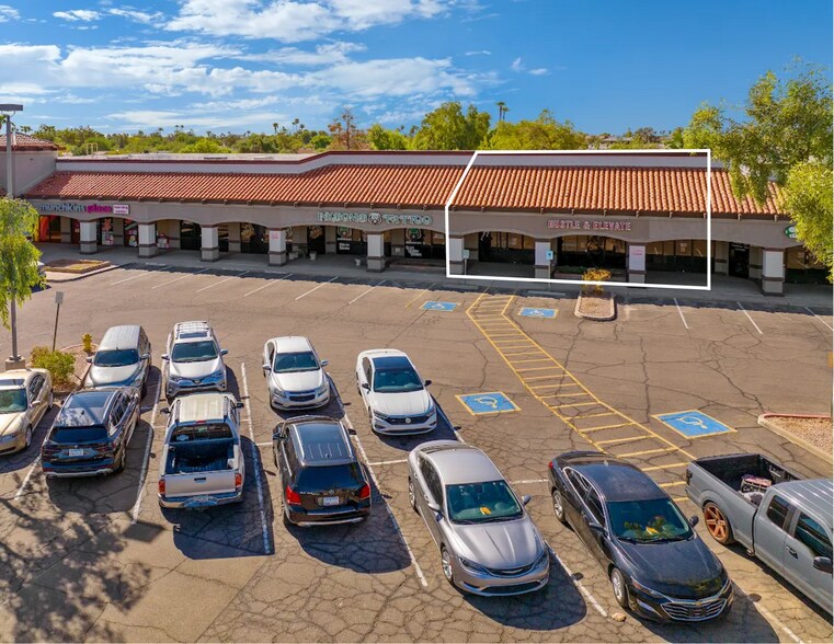 More Photos Of 2111 S Alma School Rd, Mesa General Retail For Lease