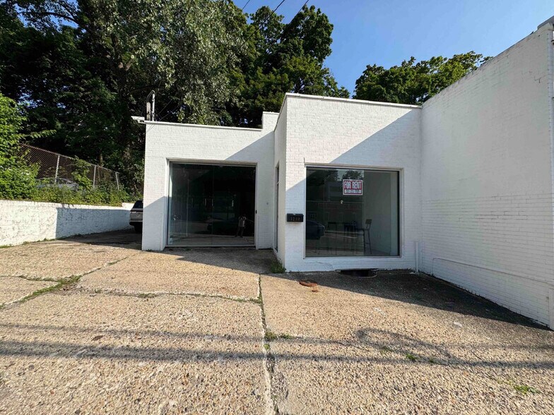 More Photos Of 1208-1210 Northern Blvd, Manhasset Storefront Retail Office For Lease
