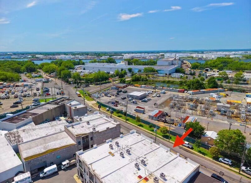 More Photos Of 4364A Victory Blvd, Staten Island Industrial For Sale
