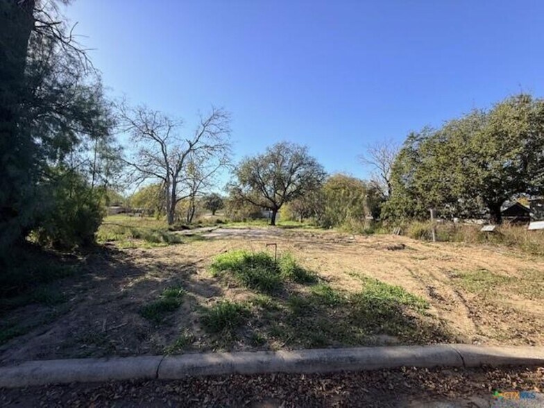 More Photos Of 909 Ohio st, Pleasanton Land For Sale