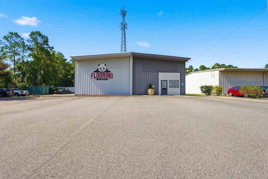 More Photos Of 864 Kingswood Dr, Conway Flex For Sale