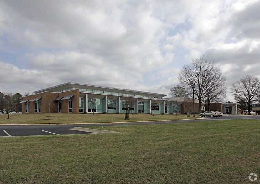 Primary Photo Of 2616 W Main St, Jacksonville Office For Sale