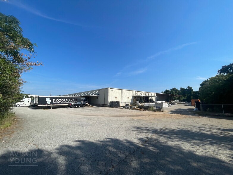 More Photos Of 200 Industrial Dr, Greenville Warehouse For Sale