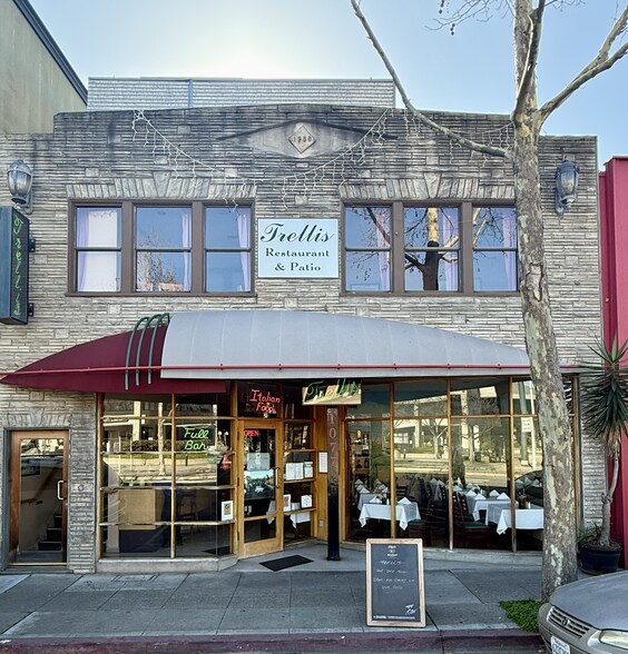 Primary Photo Of 1075-1077 El Camino Real, Menlo Park Restaurant For Sale