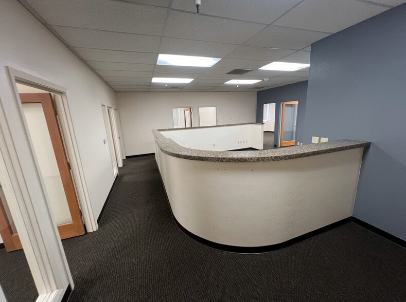 More Photos Of 5620 Birdcage St, Citrus Heights Office For Lease