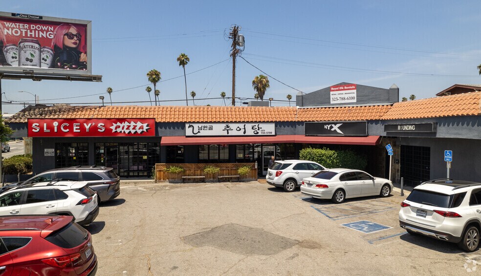 More Photos Of 3601-3607 W Pico Blvd, Los Angeles Bar For Sale