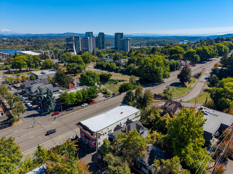 More Photos Of 16 SW Porter St, Portland Apartments For Sale