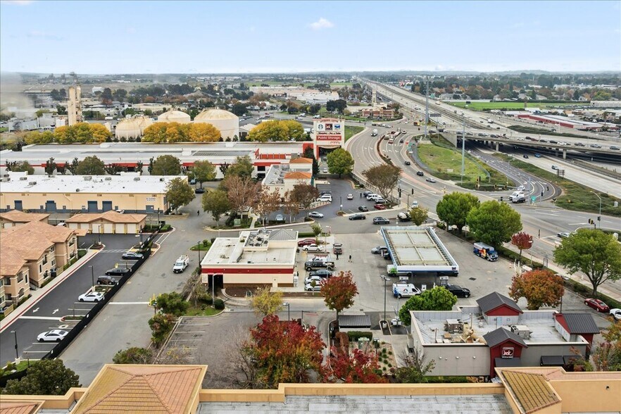 More Photos Of 1213-1275 California Ave, Pittsburg Unknown For Lease