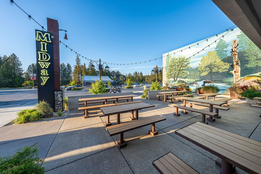 More Photos Of 111 W McKnight Way, Grass Valley Unknown For Lease
