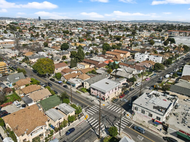 More Photos Of 1611-1615 E Cesar E Chavez Ave, Los Angeles Apartments For Sale