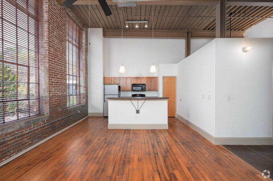 More Photos Of 2100 Main St, Porterdale Apartments For Lease
