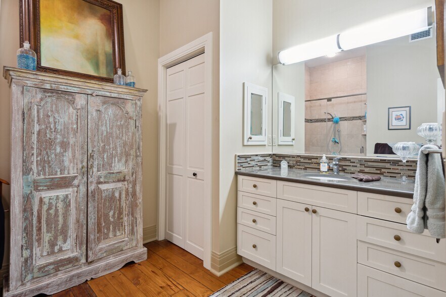 More Photos Of 46 State St, Charleston Office Residential For Lease