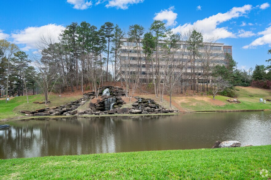 More Photos Of 3595 Grandview Pky, Birmingham Office For Lease