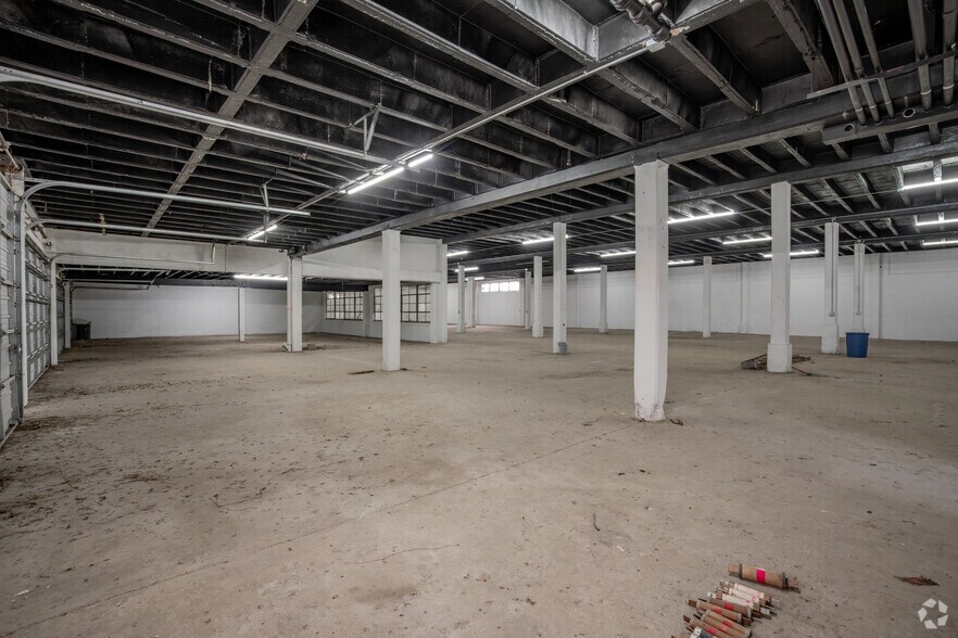 More Photos Of 625 Humble Ave, San Antonio Warehouse For Lease
