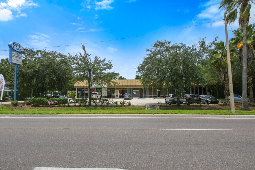 More Photos Of 1921 Central Florida Pky, Orlando Unknown For Lease