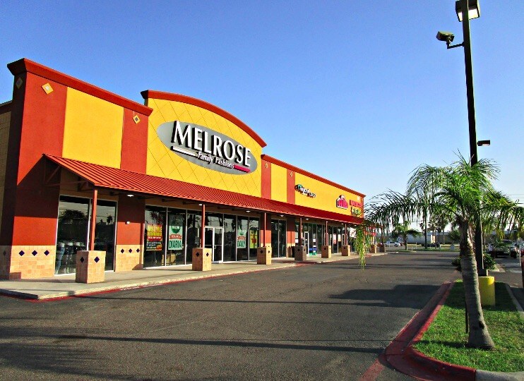 More Photos Of 901 N Raul Longoria Rd, San Juan Storefront For Lease