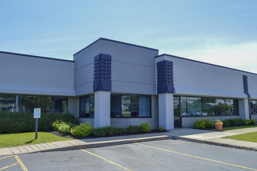 More Photos Of 301 Cayuga Rd, Cheektowaga Unknown For Lease