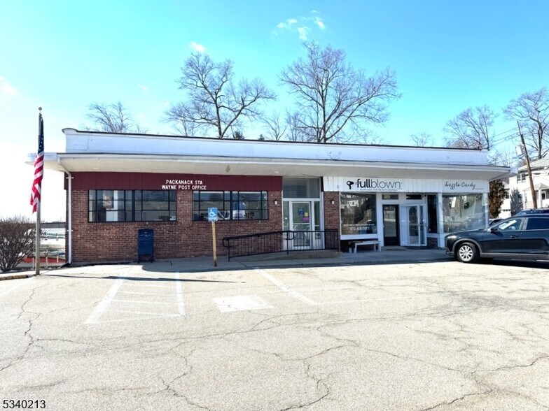Primary Photo Of 40 Lake Dr W, Wayne Post Office For Sale