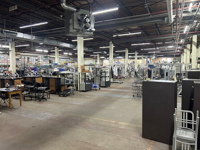 More Photos Of 1557 Saint Joseph Ave, East Point Warehouse For Lease