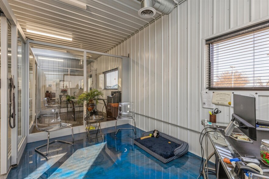 More Photos Of 33083 Ute Ave, Waukee Flex For Sale
