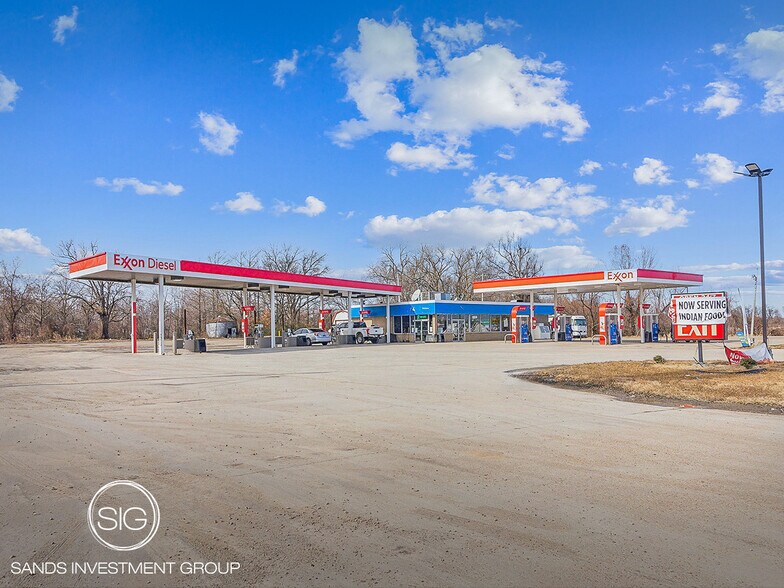 Primary Photo Of 531 AR-149, Earle Convenience Store For Sale