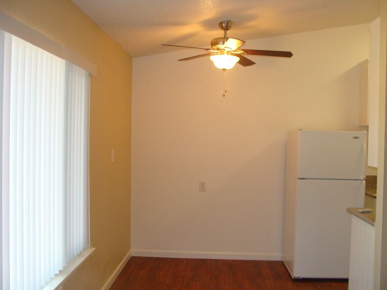 More Photos Of 10501 Croetto Way, Rancho Cordova Apartments For Sale