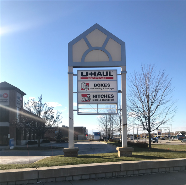 More Photos Of 847 E Green Bay Ave, Saukville Fast Food For Lease