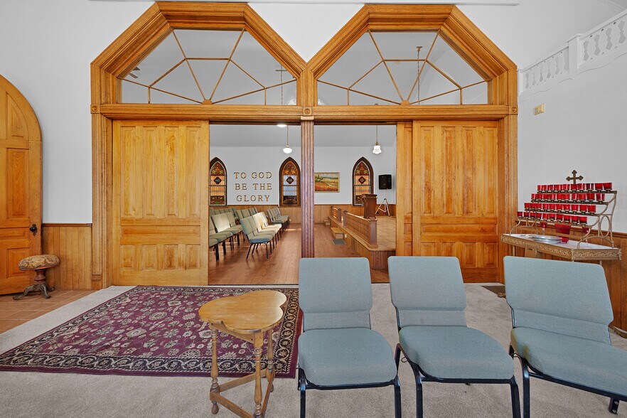 More Photos Of 30 Quarterline St, Newaygo Specialty For Sale