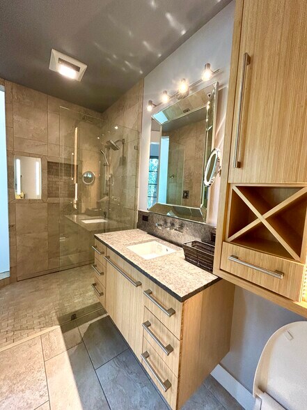 More Photos Of 34 New Orleans Rd, Hilton Head Island Office For Sale