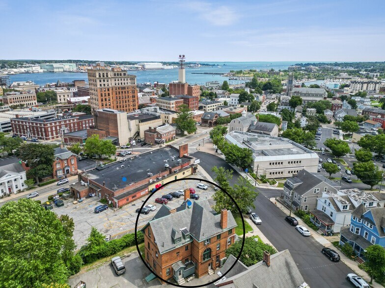 More Photos Of 27 Broad St, New London Office Residential For Sale