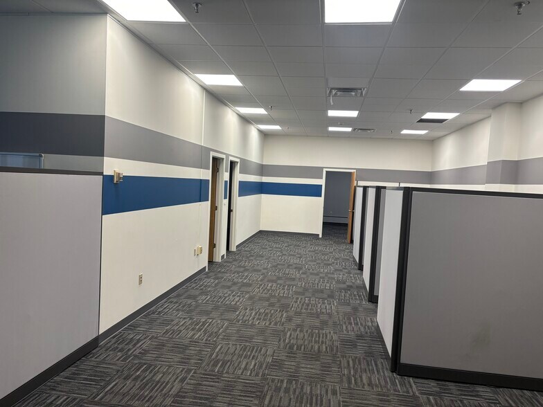 More Photos Of 100 Providence Pike, North Smithfield Manufacturing For Sale