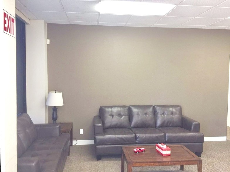 More Photos Of 16902 Millikan Ave, Irvine Warehouse For Lease