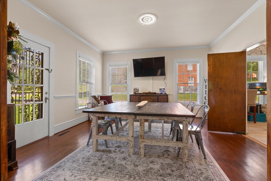 More Photos Of 104 W Broad St, Wedowee Medical For Sale